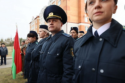 Мемориальную доску защитнику конституционного строя открыли в Пинском районе