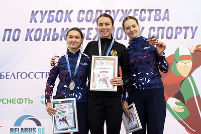 Зуева выиграла масс-старт на Кубке Содружества по конькобежному спорту, всего у сборной 13 наград