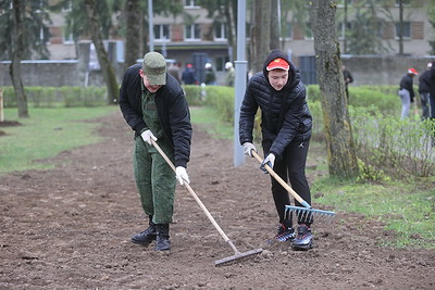 Более 310 тыс. жителей Гродненской области участвуют в субботнике на знаковых местах