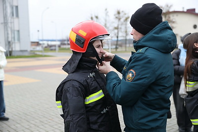 День открытых дверей для школьников прошел в Брестском областном управлении МЧС