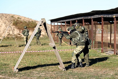 На полигоне \"Брестский\" прошли комплексные занятия с военнообязанными