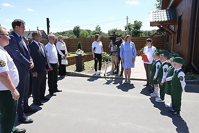 Рыженков посетил производственные объекты Чечерского района