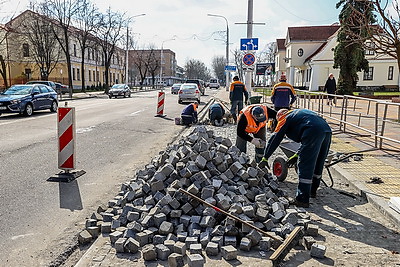 В Бресте ведутся работы по благоустройству городской территории