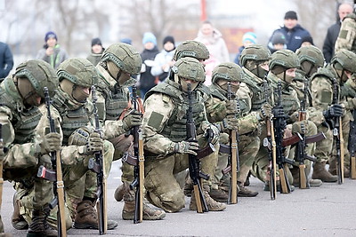 Городской квест и интерактивные площадки: второй день \"Марафона единства\" проходит в Бресте