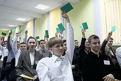 \"НЕскучная НЕлекция\": встреча с молодежью прошла на \"Марафоне единства\" в Молодечно