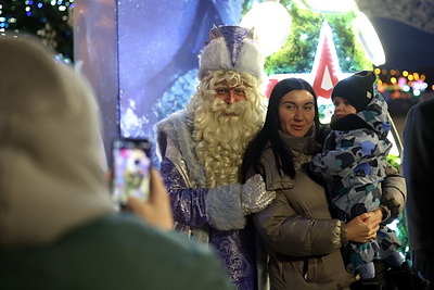 Старт конкурса \"Елки нашего города\" состоялся на площадке у Дворца спорта в Минске