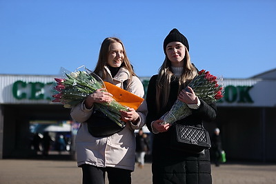 В Минске работают 185 открытых площадок по продаже весенних цветов