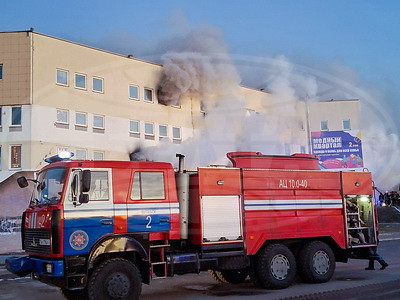 В Витебске при пожаре в ТЦ спасены 10 человек, еще 215 эвакуированы