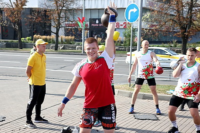 Спортивный праздник \"Олимпийский день\" проходит в Минске