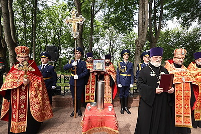 Всебелорусский крестный ход \"Церковь и армия\" прошел в Витебске