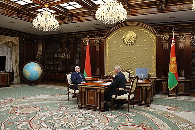 Лукашенко принял с докладом председателя ЦИК