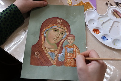О служении и самореализации: витебчанка обучает детей и взрослых иконописи