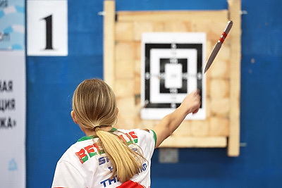 Чемпионат и первенство мира по спортивному метанию ножа стартовали в Минске