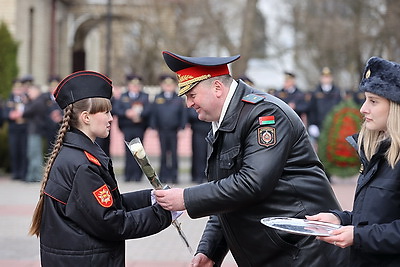 Милиционеры прошли торжественным маршем по центру Гродно