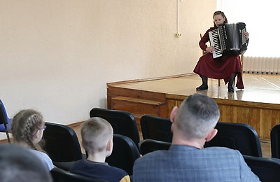 Около 150 юных участников собрал музыкальный конкурс \"Мой сябра - баян\"