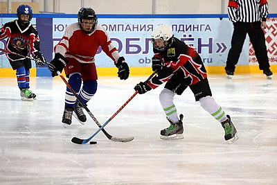 В Шклове прошли областные финальные игры \"Золотой шайбы\"