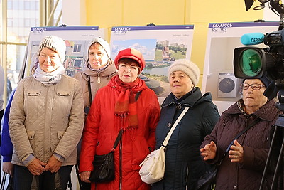 \"Марафон единства\": в Жлобине прошли \"Знаковая встреча\" и выставка \"Беларусь. Взлет\"