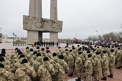 Военнослужащие нового пополнения внутренних войск МВД приняли присягу в Витебске