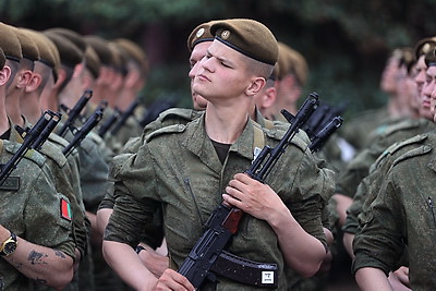 Белорусские военные готовятся к военному параду