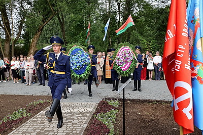 Чтить подвиг освободителей: воинское перезахоронение после реконструкции открыли в Витебском районе