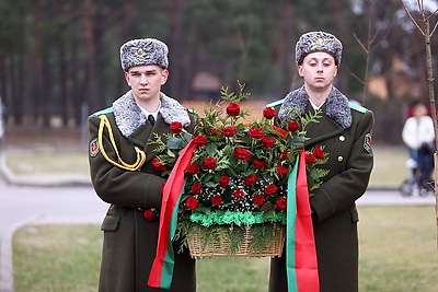 Мемориальную доску защитнику конституционного строя открыли в Пинском районе