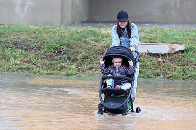 После сильного ливня улицы Слонима оказались под водой