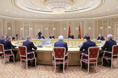 Лукашенко: Беларусь рассчитывает на активизацию партнерских связей с Алтайским краем России