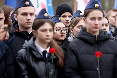 Мемориальную доску защитнику конституционного строя открыли в Пинском районе