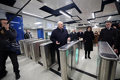 Лукашенко принял участие в торжественном открытии нового участка Минского метрополитена