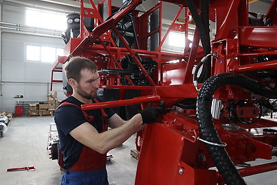 Делегация Алтайского края посетила ООО \"Биоком Технология\" в Гродненском районе