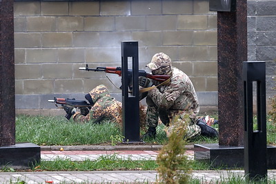 Четко и слаженно. Нападение условного противника на военный комиссариат отразили в Могилеве