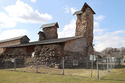 Кревский замок - памятник архитектуры начала XIV века