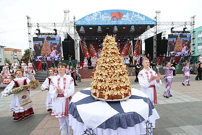 Областные \"Дажынкi\" проходят в Микашевичах