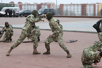 Военнослужащие нового пополнения внутренних войск МВД приняли присягу в Витебске