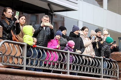 Милиционеры прошли торжественным маршем по центру Гродно