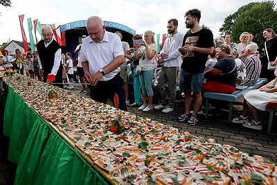 Праздник \"Ивьевский помидор\" прошел в Гродненской области