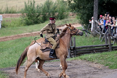 На \"Линии Сталина\" прошла реконструкция боя 1944 года