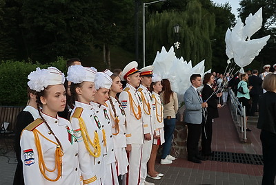 Гомельская молодежь на рассвете почтила память героев-освободителей и жертв ВОВ