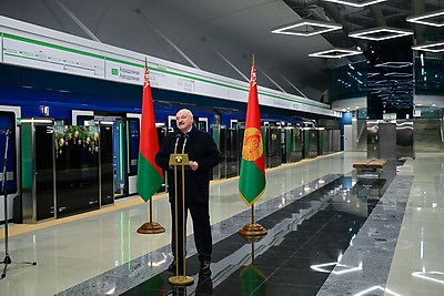 Лукашенко принял участие в торжественном открытии нового участка Минского метрополитена