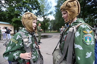 Летняя смена военно-патриотического лагеря проходит на базе 5-й бригады спецназначения