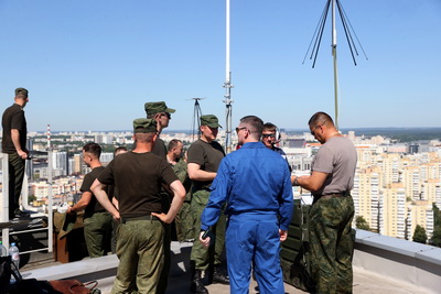 Авиаторы провели первую тренировку парада над Минском