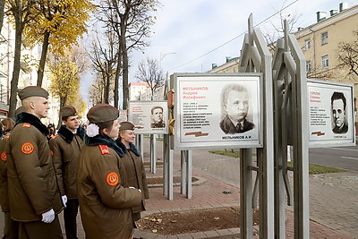 Ежегодно в Могилеве на Вахту Памяти у Вечного огня заступают 650 школьников