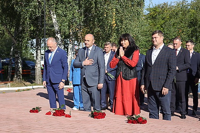 Памятный знак в честь 80-летия освобождения Беларуси открыли в Иглинском районе Башкортостана