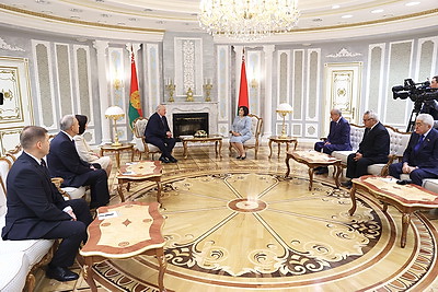 Лукашенко встретился с председателем Милли Меджлиса Азербайджана