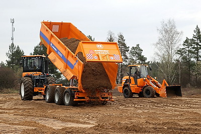 \"АМКОДОР\" представил новинки дорожно-строительной техники