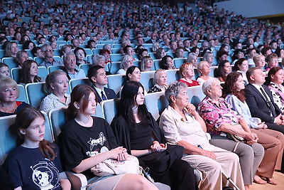 Торжественное собрание ко Дню народного единства прошло в Гомеле