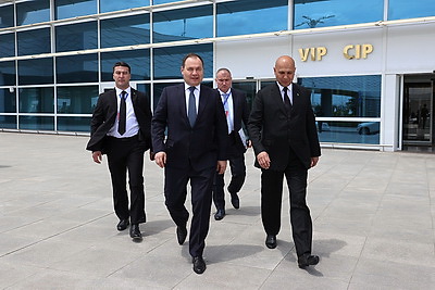Головченко прибыл с рабочим визитом в Туркменистан