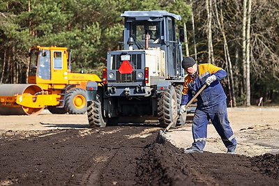 В Бресте ведутся работы по благоустройству городской территории