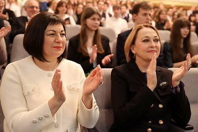 В Витебской области за успехи в олимпиадном движении отметили около 250 школьников и педагогов