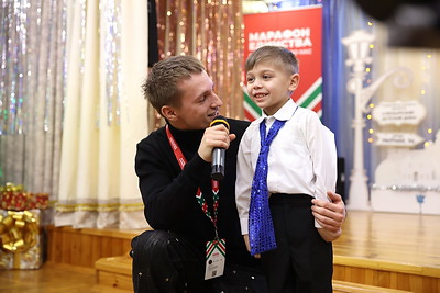 \"К нам приехали друзья\". Организаторы \"Марафона единства\" подарили праздник Мозырскому детскому дому